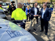 L’Hospitalet dobla el servei de neteja de carrers i es dota d’inspectors per controlar l’incivisme amb la brossa