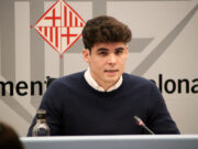 Tres de cada deu joves de Barcelona no parlen mai en català i l’ús de la llengua es desploma des del 2015