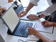 Les empreses avancen cap a models operatius amb persones i treballadors digitals