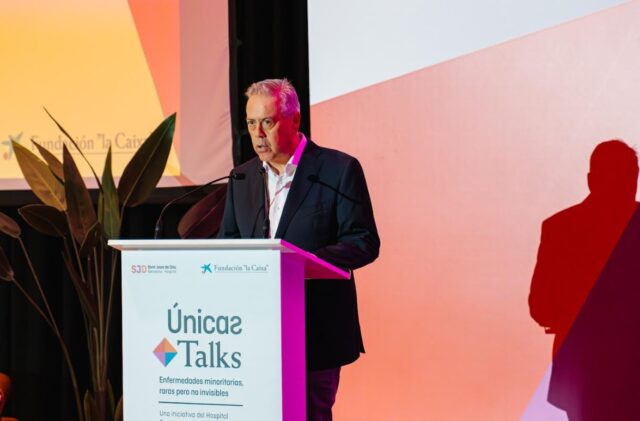 Unicas_talks-1x1.jpg