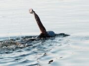 Entitats esportives i empreses promouen la seguretat aquàtica davant els ofegaments