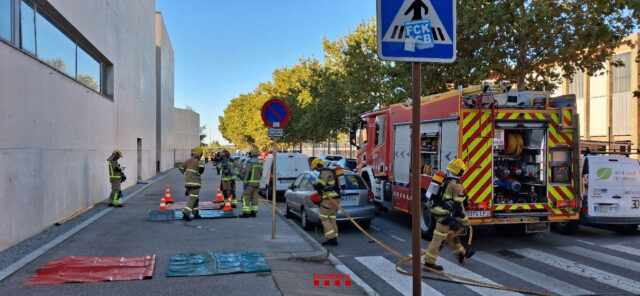 Una persona ha resultat afectada pel contacte amb clor a la sala de màquines de la piscina del Parc Esportiu Llobregat